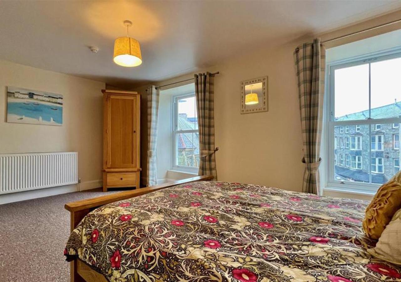 Luxury 4 Bedroom Seaside - Glan Y Werydd House Barmouth