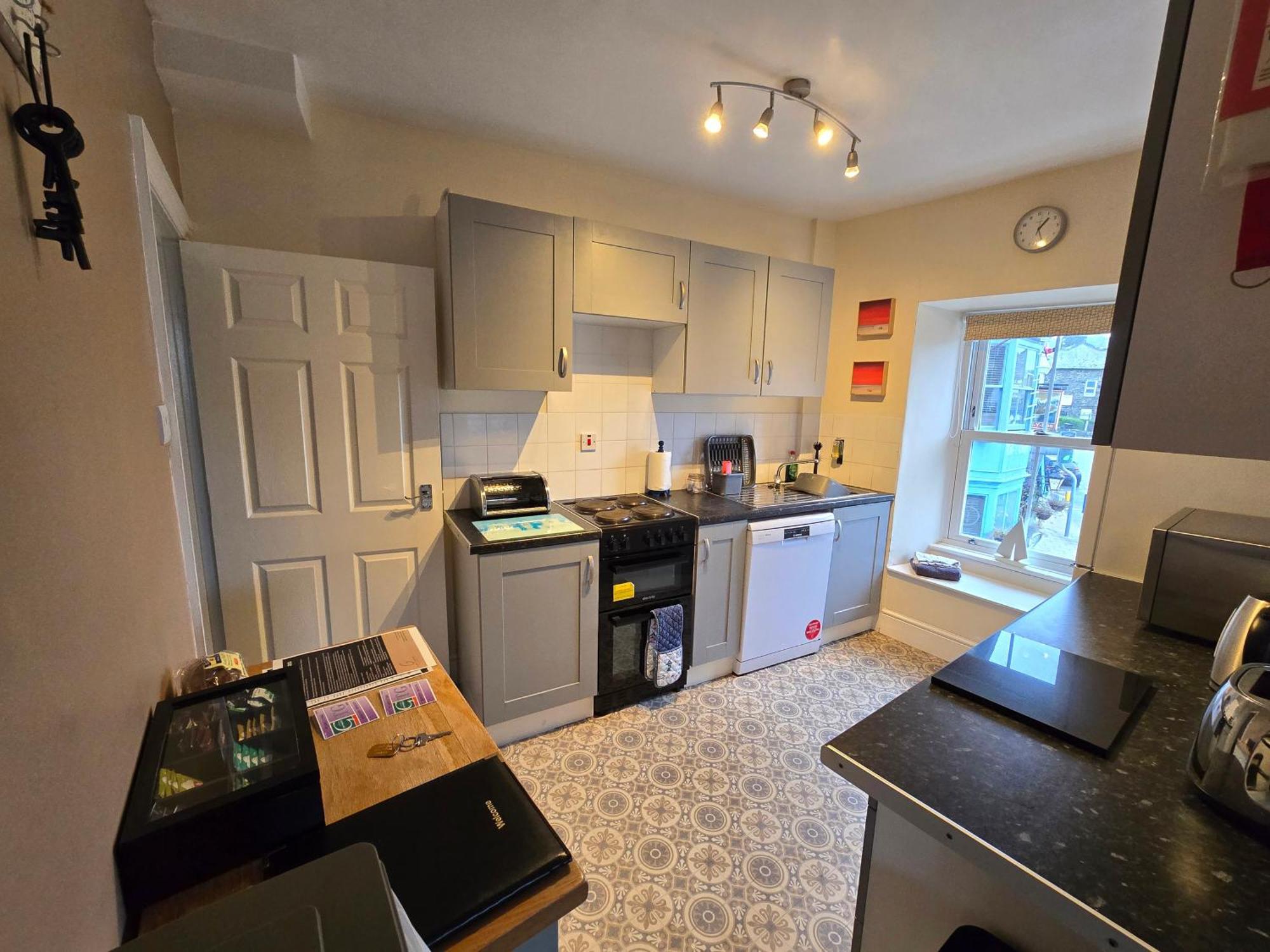Luxury 4 Bedroom Seaside - Glan Y Werydd House Apartment *